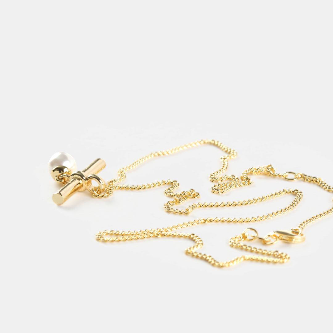 Gold Catch Necklace