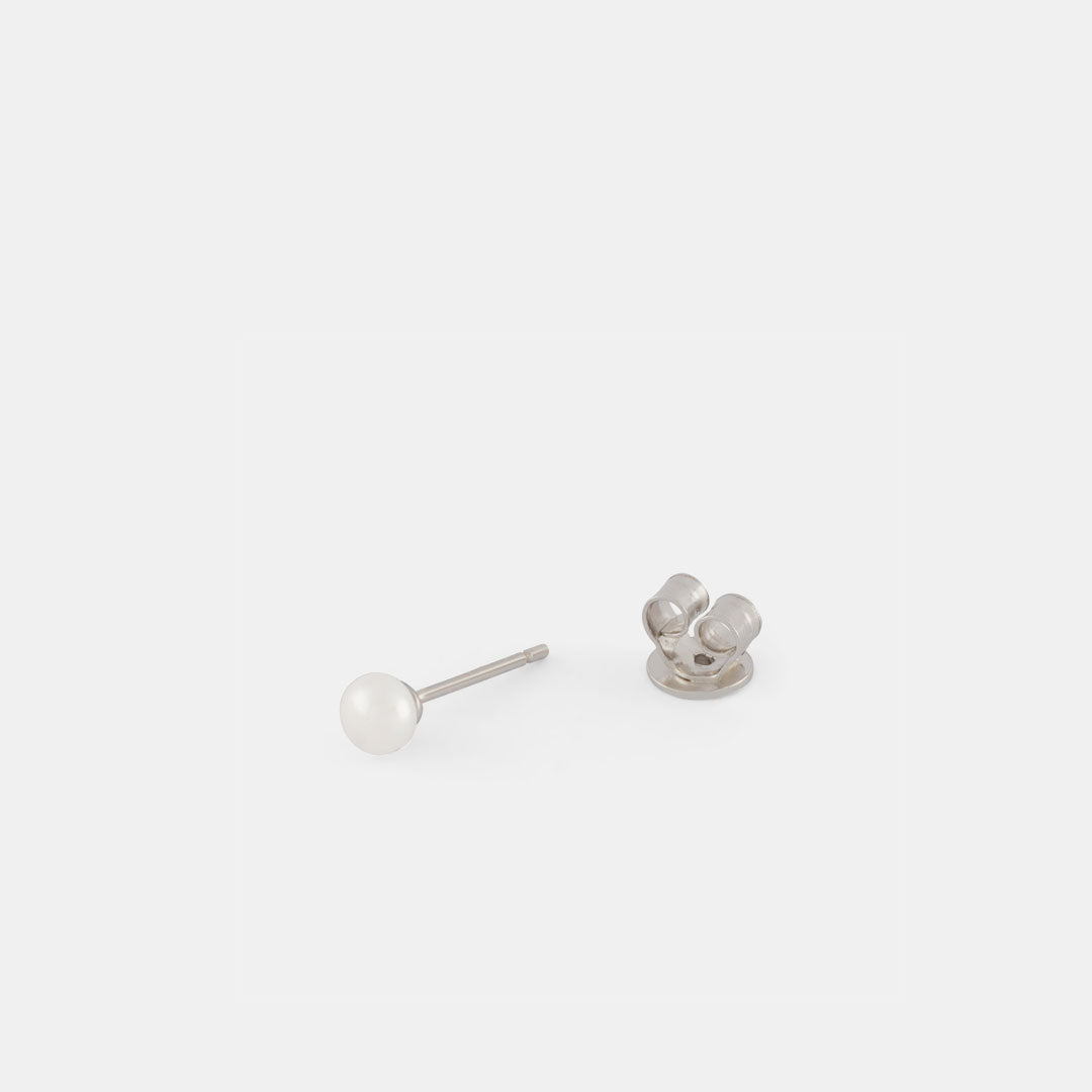 Silver Pearl Stud Earring Silver Pearl Stud Earring