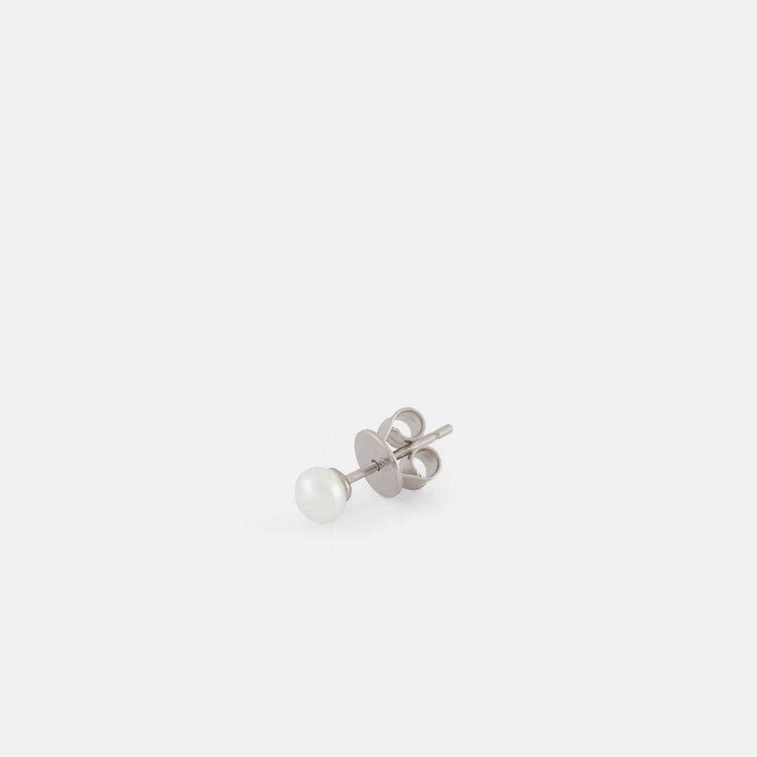 Silver Pearl Stud Earring Silver Pearl Stud Earring