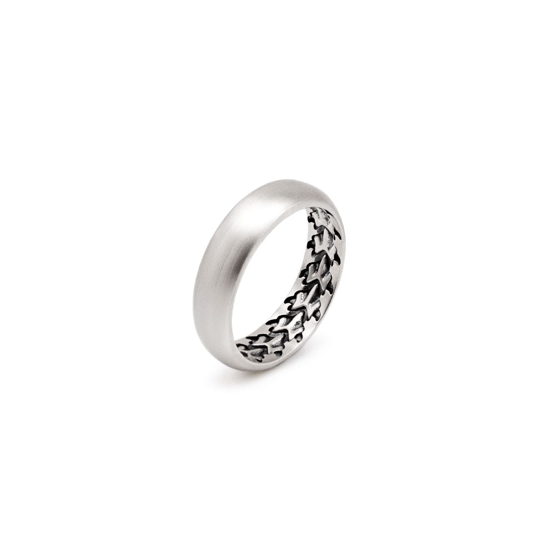 Silver Spine Ring - Serge DeNimes