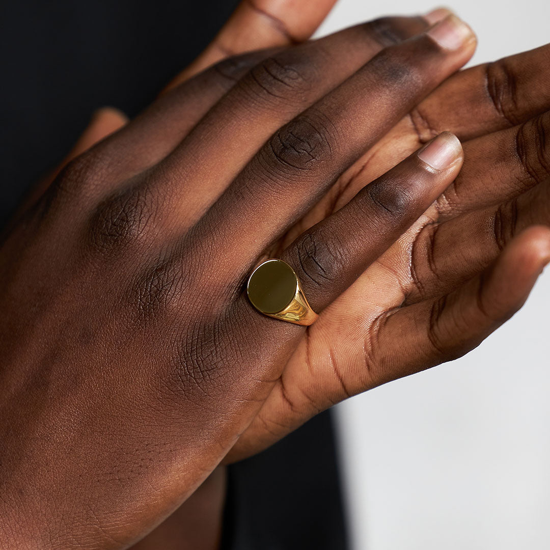 Mens round on sale signet ring